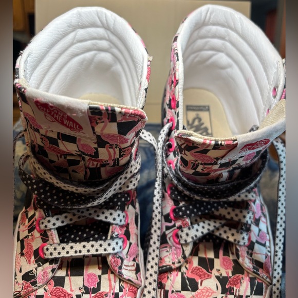 Vans skateboard shoes with checkerboard and flamingo 🦩 size men 5.5   women 7 - Picture 9 of 10